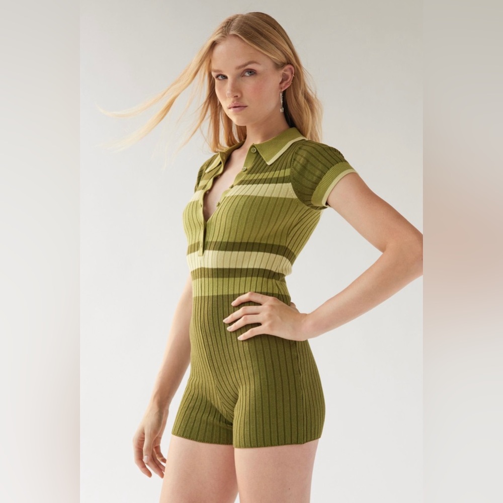 Ribbed knit romper- L - Avocado Olive Green retro NWT Urban Outfitters Sold Out